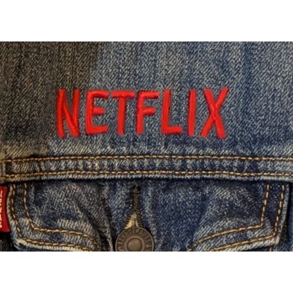 Levi’s XXL Denim Trucker Jacket – Netflix “Everything Sucks!” Promo Embroidered - Picture 2 of 7